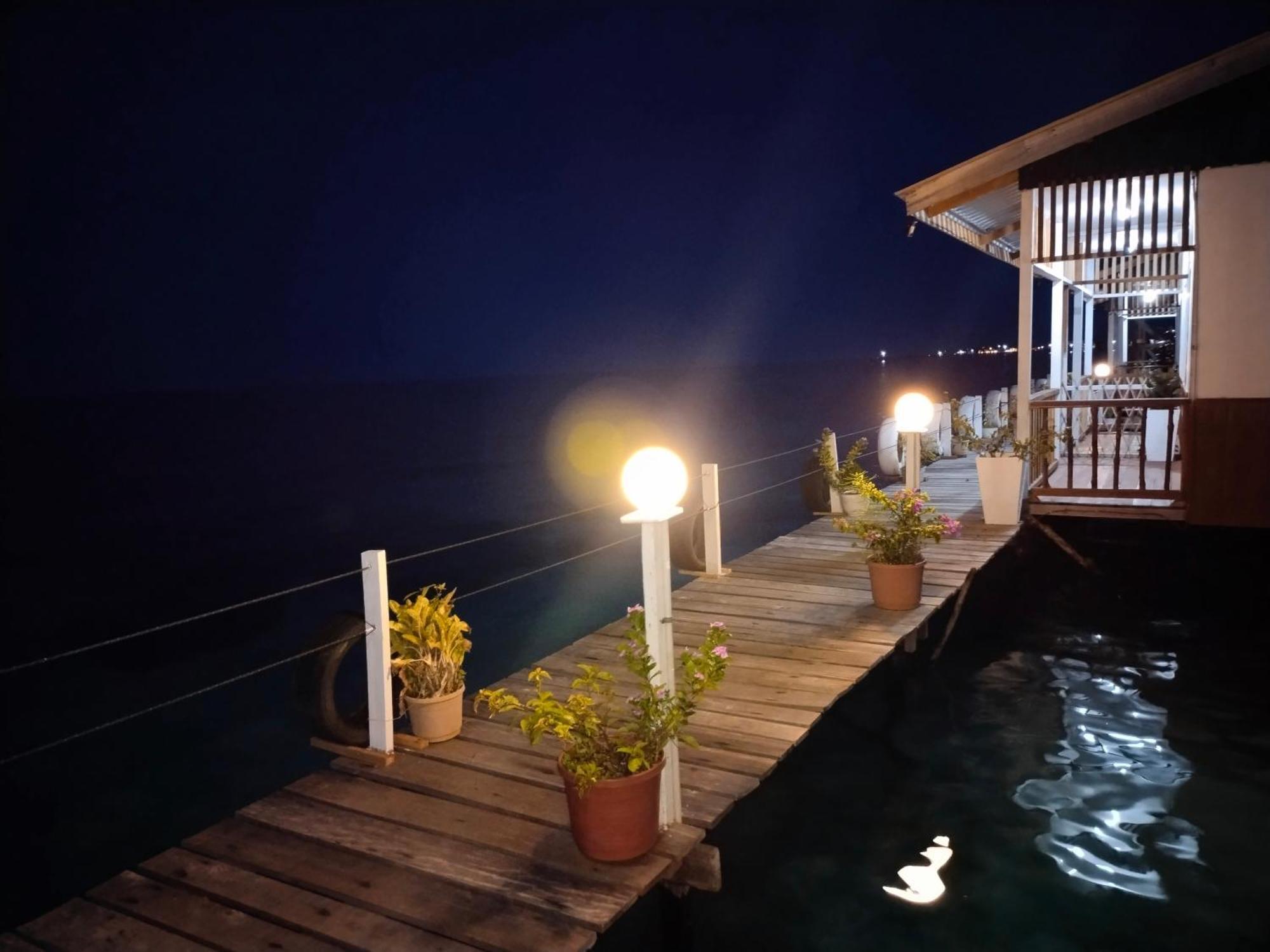 Bihing Angan Water Chalet Semporna Exterior photo